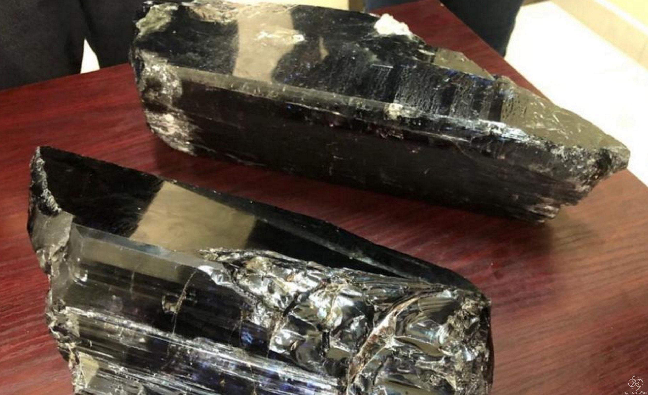 迄今為止最大的坦桑石被發現！