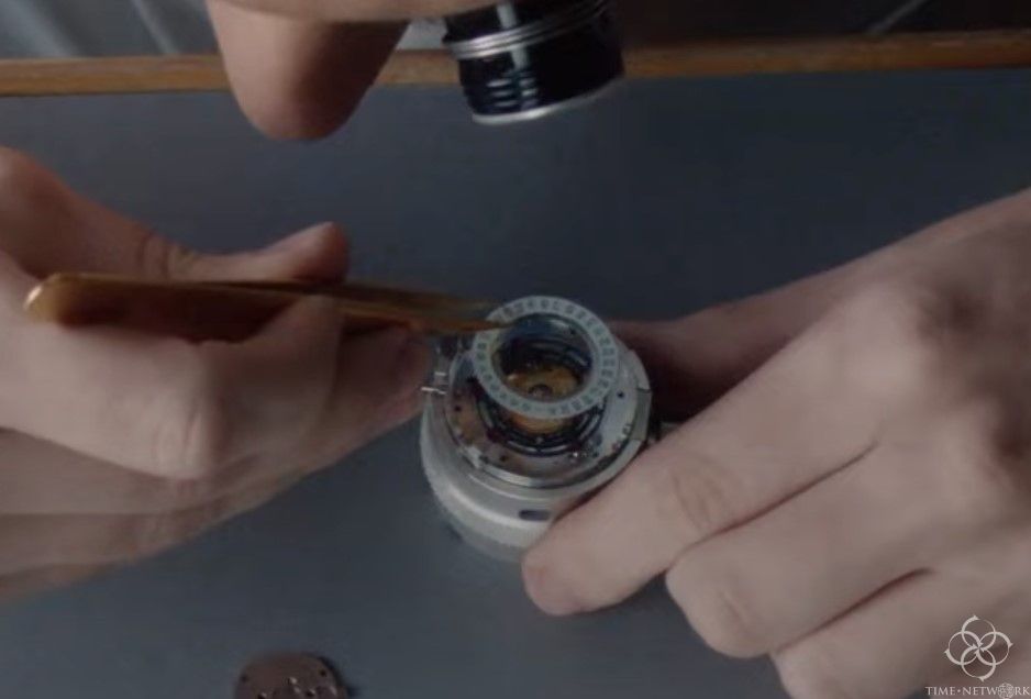 勞力士的日歷轉換功能是首創嗎？